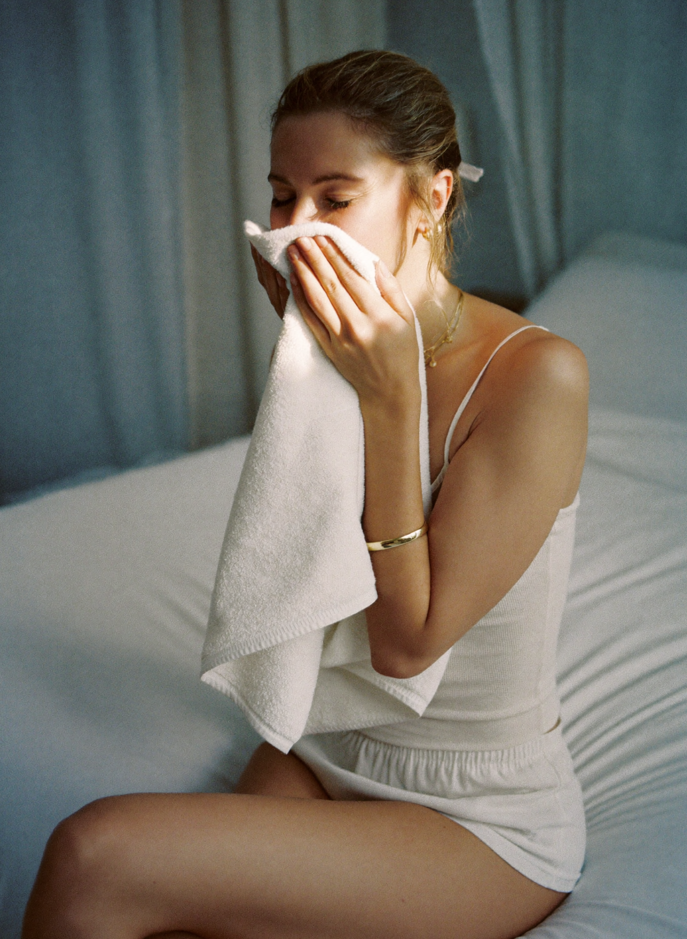LAVO sunday smell towel quiet